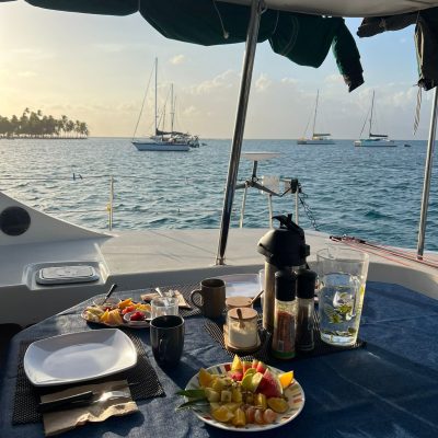 especial diet saling san blas panama charter catamaran